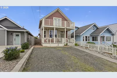 2146 McPherson St, North Bend, OR 97459 - Photo 1