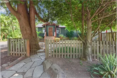 7404 SW 53rd Ave, Portland, OR 97219 - Photo 1