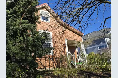 1125 SE Linn St, Portland, OR 97202 - Photo 1