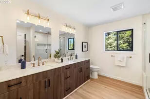 10530 SW Johnson St, Portland, OR 97223 - Photo 24