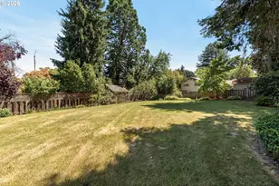 10530 SW Johnson St, Portland, OR 97223 - Photo 38