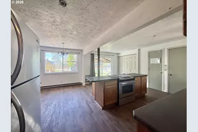 610 NW Bridge St, John Day, OR 97845 - Photo 6