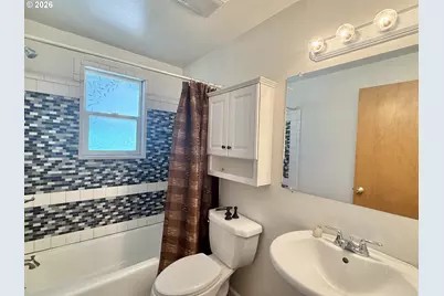 610 NW Bridge St, John Day, OR 97845 - Photo 10