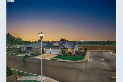 1394 S Redwood St, Canby, OR 97013 - Photo 1