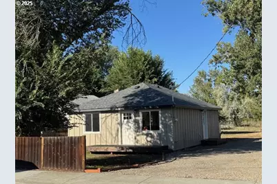 381 Ingle St, Mount Vernon, OR 97865 - Photo 1