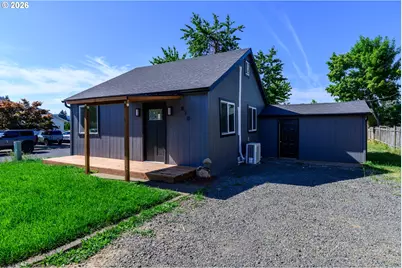 810 Johnson Ave, Cottage Grove, OR 97424 - Photo 1