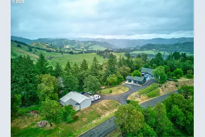 596 Sable Dr, Roseburg, OR 97470 - Photo 1