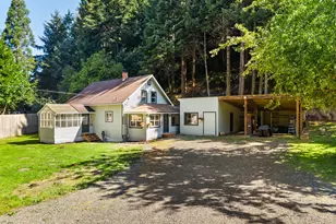 77561 Hwy 101, Gardiner, OR 97441 - Photo 1