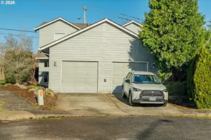 14811 NE Fremont Ct, Portland, OR 97230 - Photo 1