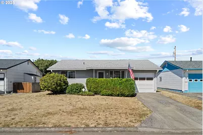 1435 Country Club Cir, Woodburn, OR 97071 - Photo 1