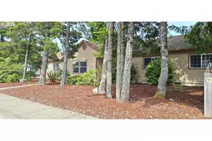 3890 Spruce St, Florence, OR 97439 - Photo 1