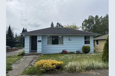 607 Commercial St, North Bend, OR 97459 - Photo 1