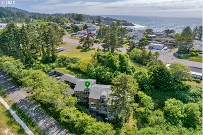 425 SE Shell Ave #4, Depoe Bay, OR 97341 - Photo 1