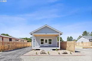 333 SE Oar Ave, Lincoln City, OR 97367 - Photo 1