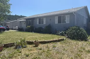 253 S Grove Ln, Sutherlin, OR 97479 - Photo 1