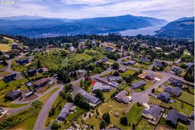 541 Cochran Ln, White Salmon, WA 98672 - Photo 1