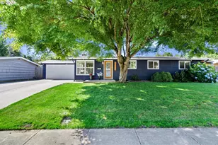 11570 SW 14th St, Beaverton, OR 97005 - Photo 1