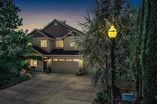 12015 NE 16th St, Vancouver, WA 98684 - Photo 1