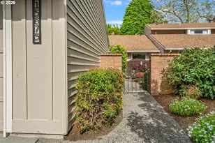 15675 SW Oakhill Ln, Portland, OR 97224 - Photo 1