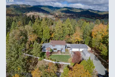 240 Pruden Hill Ln, Canyonville, OR 97417 - Photo 1