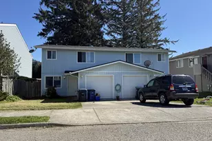 226 Cypress St, Brookings, OR 97415 - Photo 1