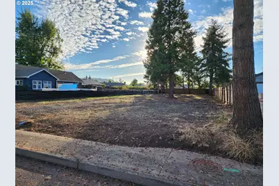 540 39th St, Springfield, OR 97478 - Photo 1