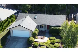 20 Park Village Dr, Florence, OR 97439 - Photo 1