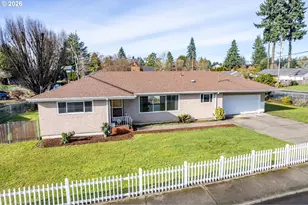 4804 NE St James Rd, Vancouver, WA 98663 - Photo 1