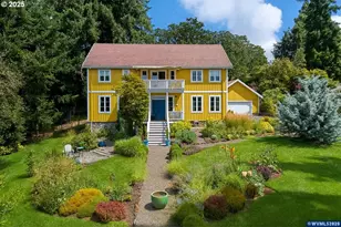 261 Rock St, Silverton, OR 97381 - Photo 1