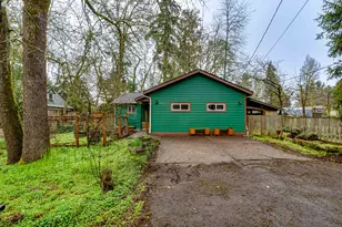 1010 Elkay Dr, Eugene, OR 97404 - Photo 1