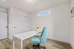 12300 Meadowlawn Dr, Oregon City, OR 97045 - Photo 14