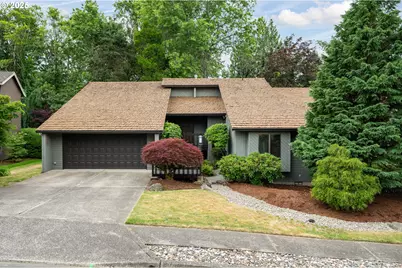 2011 SW 29th Dr, Gresham, OR 97080 - Photo 1