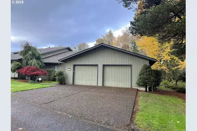 1215 NW Driftwood Pl, McMinnville, OR 97128 - Photo 1
