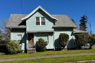 8507 N Mohawk Ave, Portland, OR 97203 - Photo 2