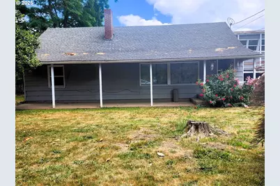 870 NE 3rd Ave, Hillsboro, OR 97124 - Photo 1
