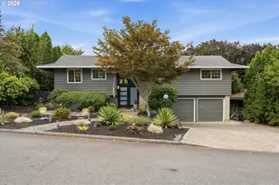 3211 SW Ridge Dr, Portland, OR 97219 - Photo 1