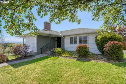 721 NW 10th St, Pendleton, OR 97801 - Photo 1