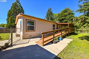 694 Tipton Rd, Roseburg, OR 97471 - Photo 1