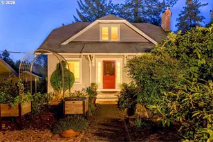 8450 SW 37th Ave, Portland, OR 97219 - Photo 1