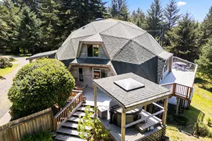 18698 Cornett Rd, Brookings, OR 97415 - Photo 1