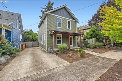 9116 N Willamette Blvd, Portland, OR 97203 - Photo 1