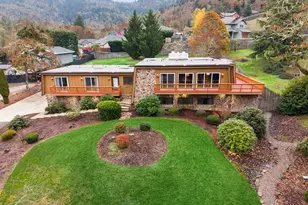 413 Thora Cir Dr, Winchester, OR 97495 - Photo 1