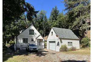 416 NW Heard St, Myrtle Creek, OR 97457 - Photo 1