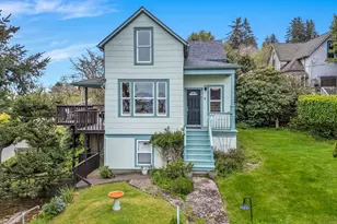 240 Lincoln St, Astoria, OR 97103 - Photo 1