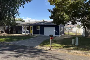 1004 22nd St, La Grande, OR 97850 - Photo 1