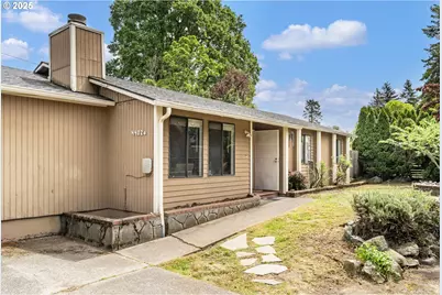 4402 NE Emerson St #A, Portland, OR 97218 - Photo 1