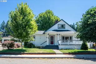146 NE Currin St, Estacada, OR 97023 - Photo 1