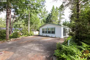 134 Driftwood Dr, Florence, OR 97439 - Photo 1