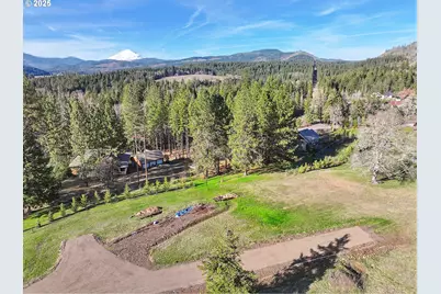 1 Graham Ln, White Salmon, WA 98672 - Photo 1