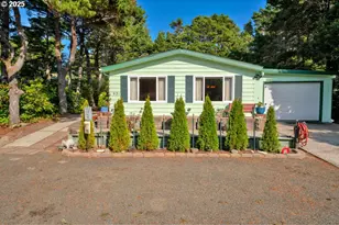 1601 Rhododendron Dr, Florence, OR 97439 - Photo 1